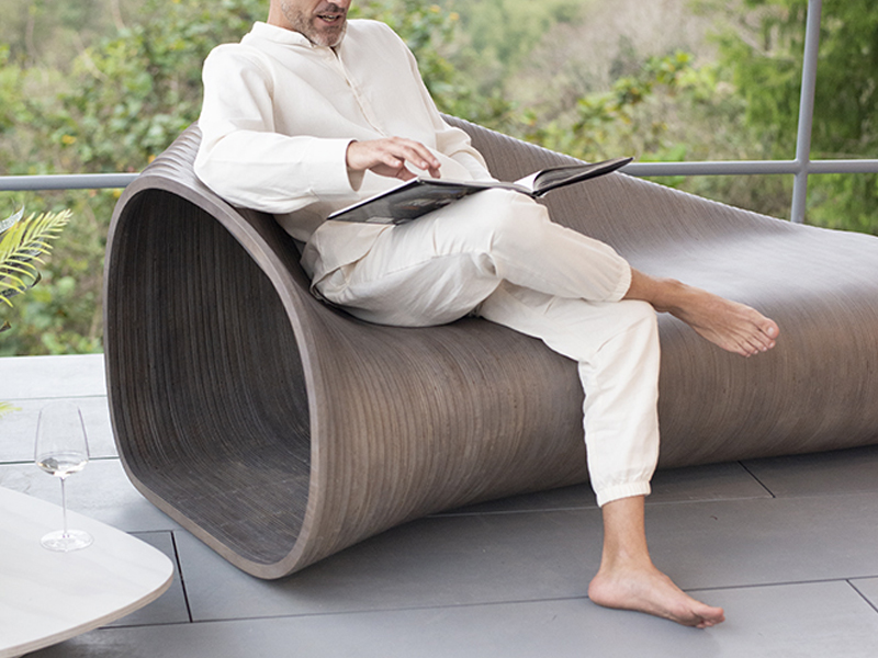 Soave Chaise