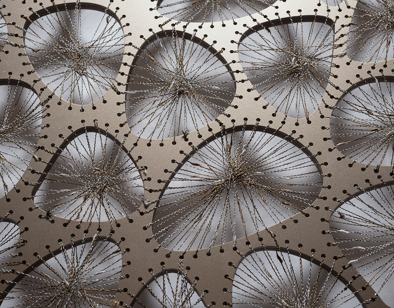 Irregular Ovals Threaded